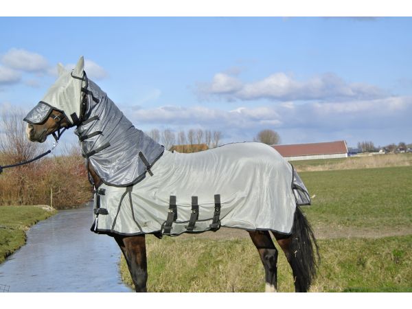 Subtropisch fiets schedel Vliegendeken met losse hals en buikflap, incl. masker met neus flap grijs | Goedkopepaardendekens.nl Subtropisch fiets schedel Vliegendeken met losse hals en buikflap, incl. masker met neus flap grijs | Goedkopepaardendekens.nl
